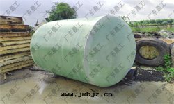 成(chéng)品玻璃鋼(gāng)化(huà)糞池