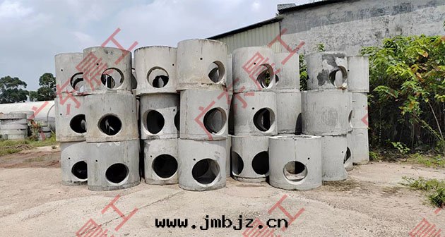 預制混凝土檢查井有(yǒu)哪些(xiē)特(tè)點(diǎn)和(hé)應(yìng)用(yòng)優势？